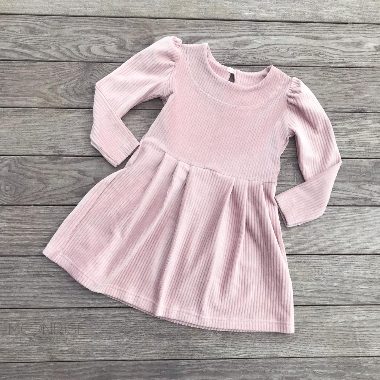 Detské pohodlné menčestrové šaty s riaseným rukávom poudre pink